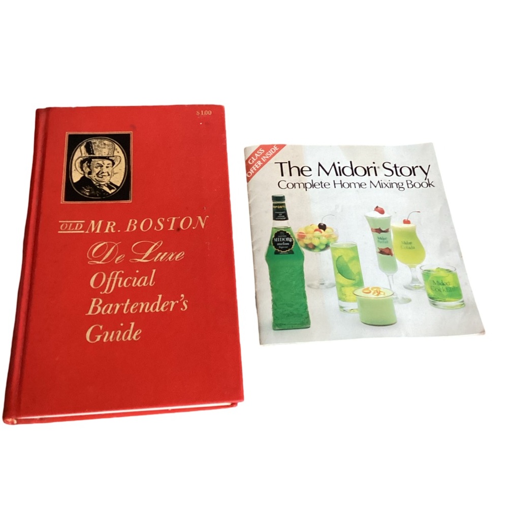 🍁 Vintage Old Mr Boston Bartender's Guide and Midori Mixing Book